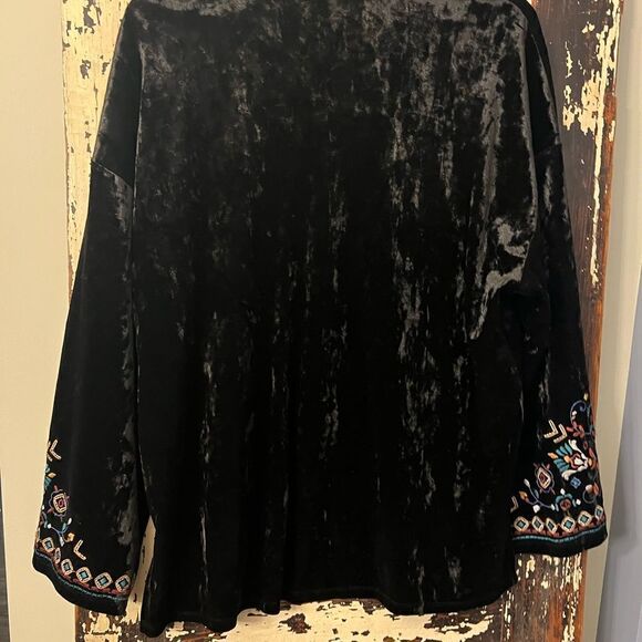 Bohemian est.1946 velvety open embroidered cardigan. Size Medium. - Picture 2 of 7